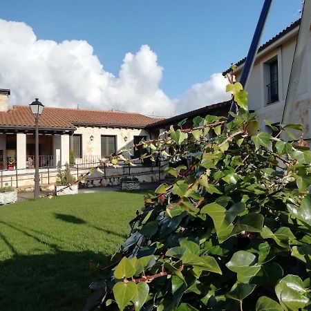 Alojamiento Rural La Henera San Juan de Ortega Exterior foto